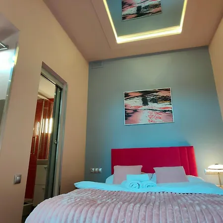 Mirror Pink Studio Apartment Krakau Exterior foto