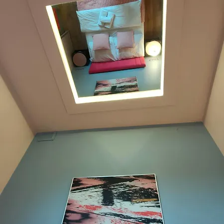 Mirror Pink Studio Apartment Krakau Exterior foto